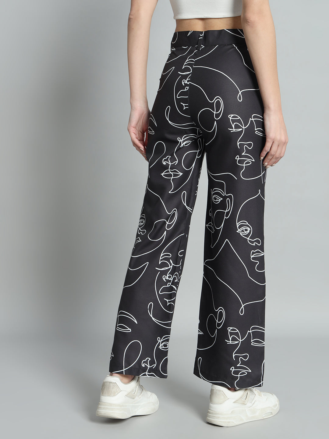 BROOWL Women Ethnic Motifs Printed Relaxed Straight Fit High-Rise Trousers