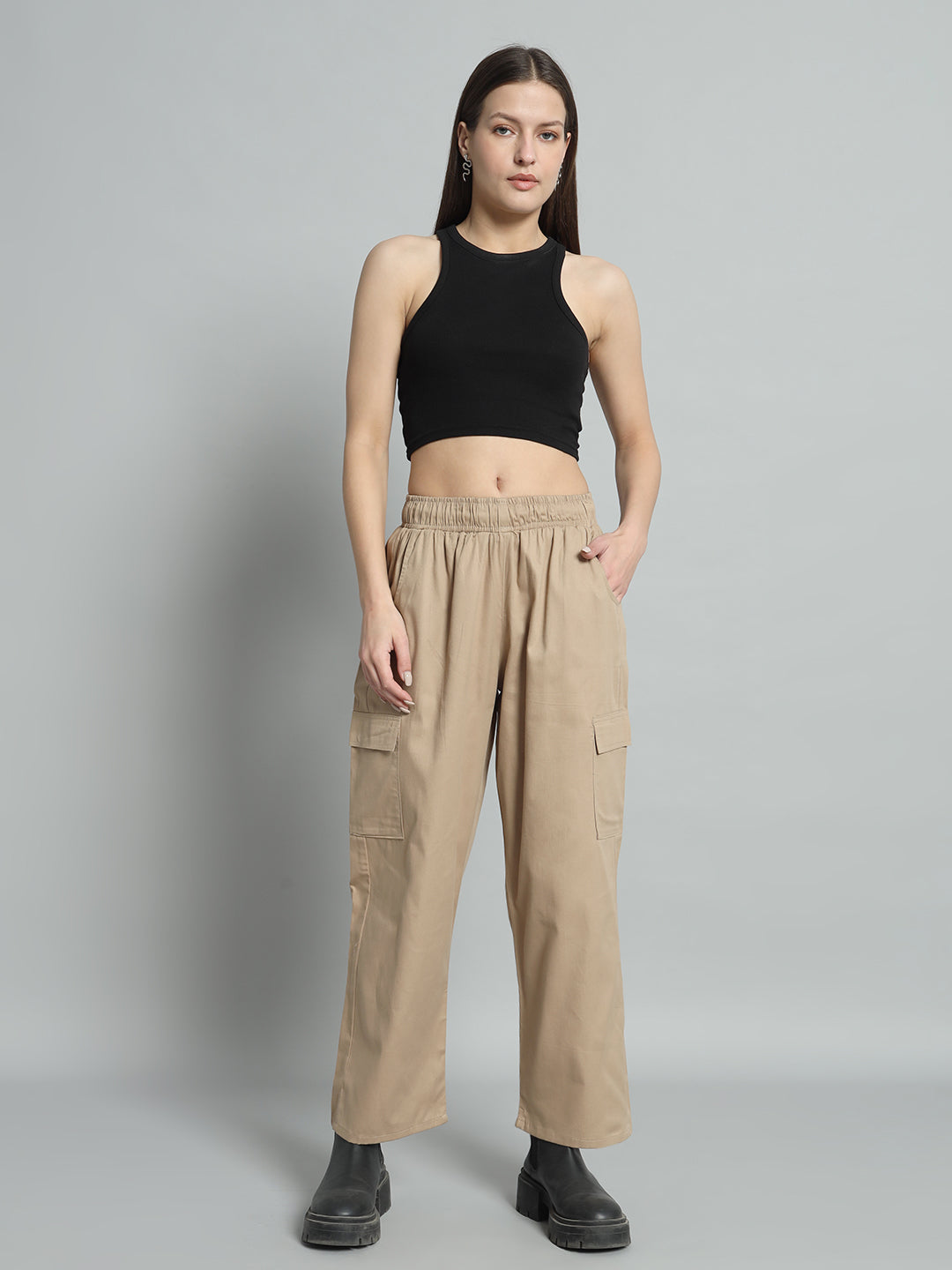 BROOWL Women Relaxed Pure Cotton Straight Fit High-Rise Cargos Trousers