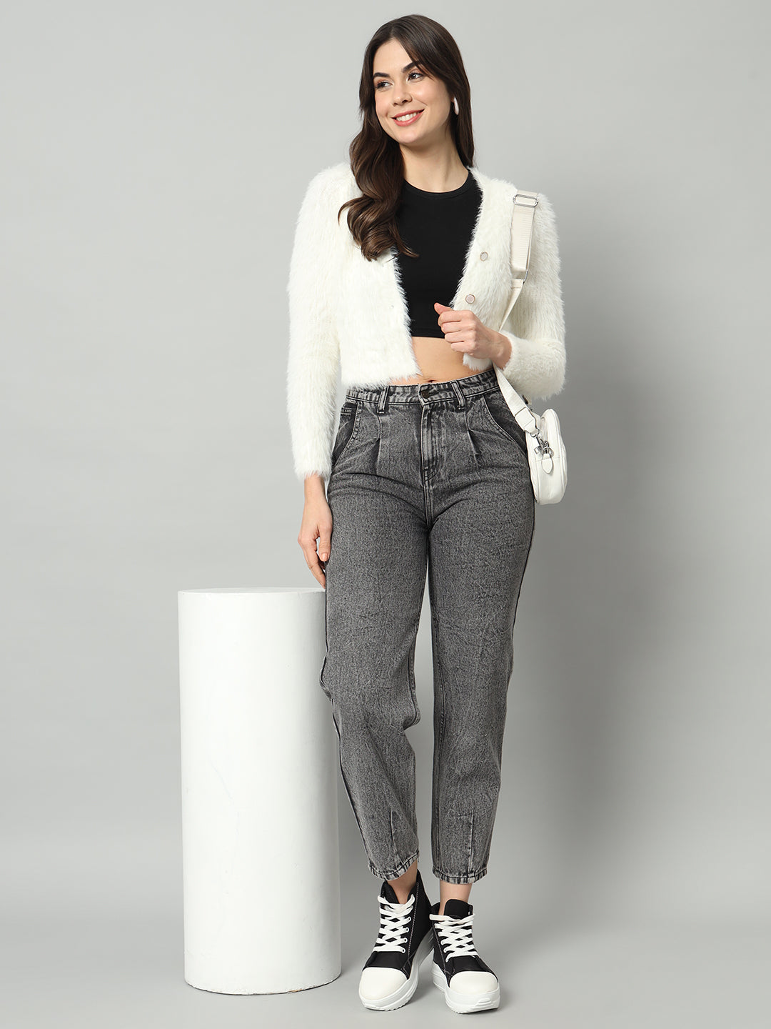 BROOWL Women White Woollen Pullover