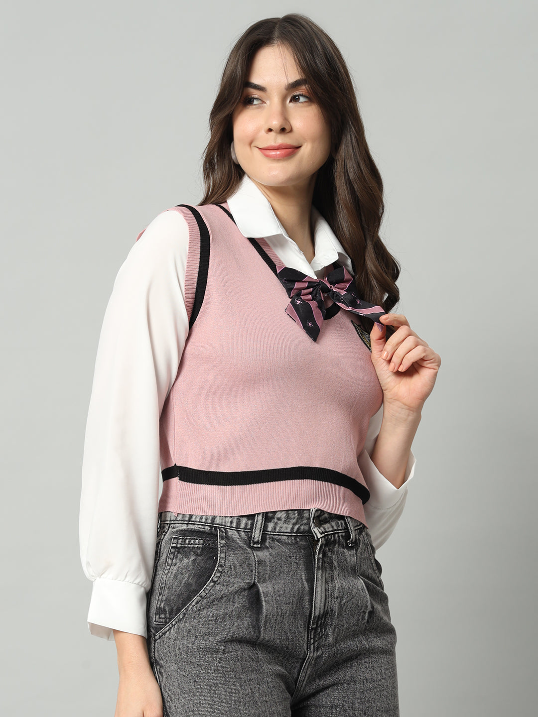 BROOWL Women's Pink & White Woollen Sweater Vest