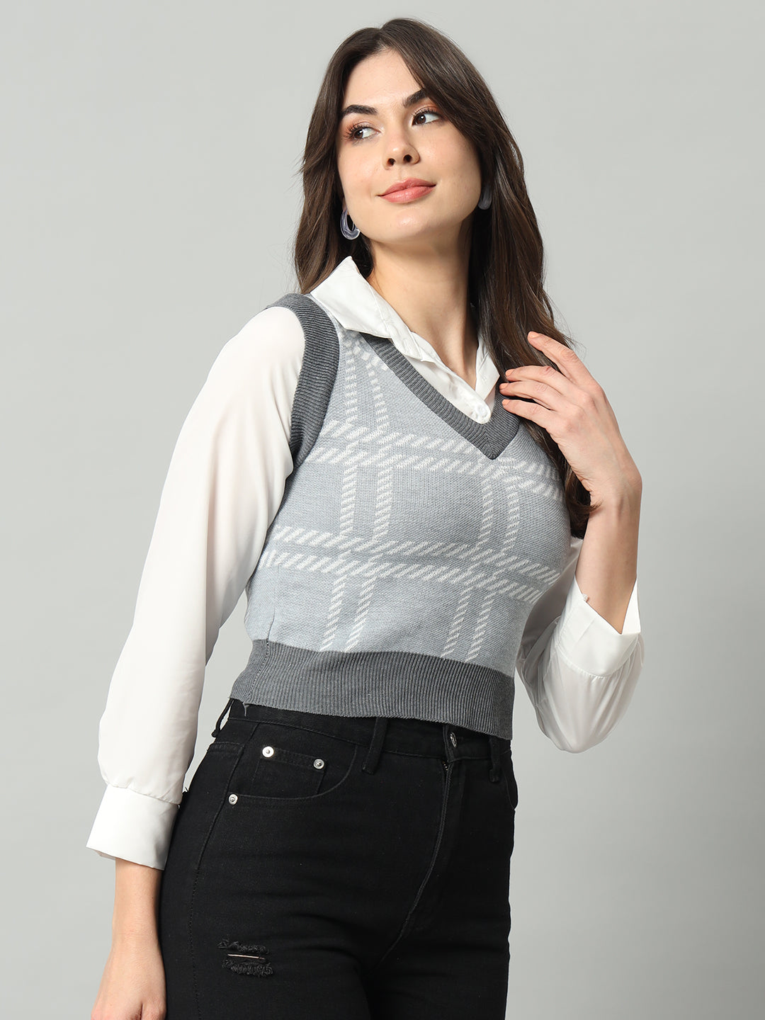 BROOWL Women Grey & White Checked Woollen Sweater Vest