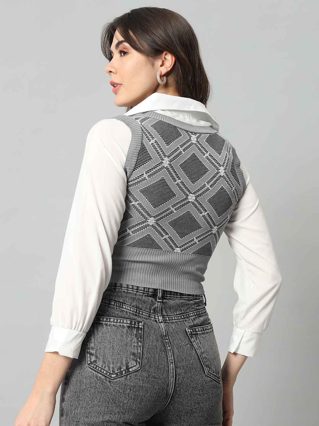 BROOWL Women Grey & White Woollen Sweater Vest