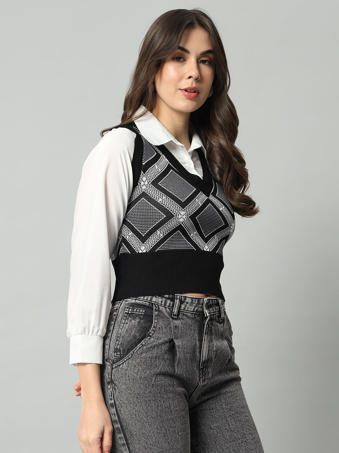 BROOWL Women Black & White Woollen Sweater Vest