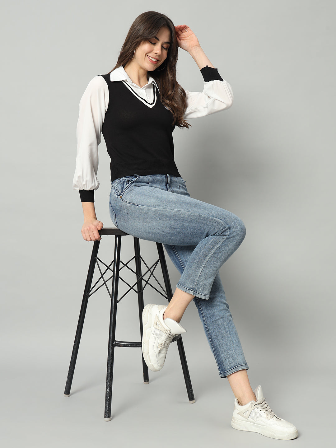 BROOWL Women Black & White Woollen Sweater Vest