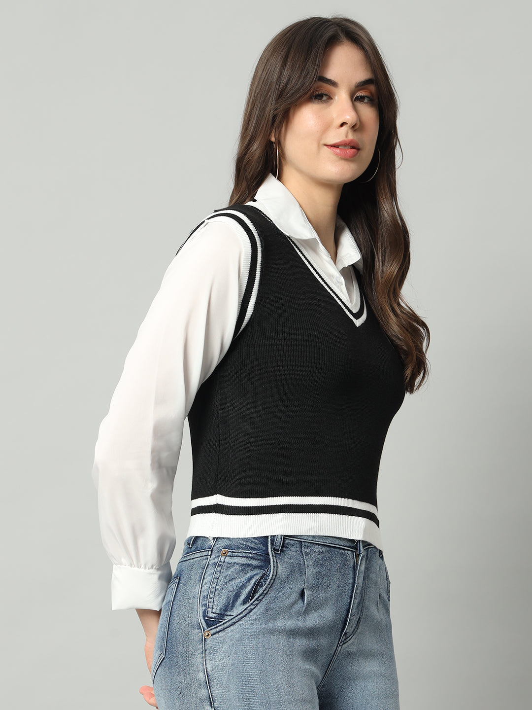 BROOWL Women Black & White Woollen Sweater Vest