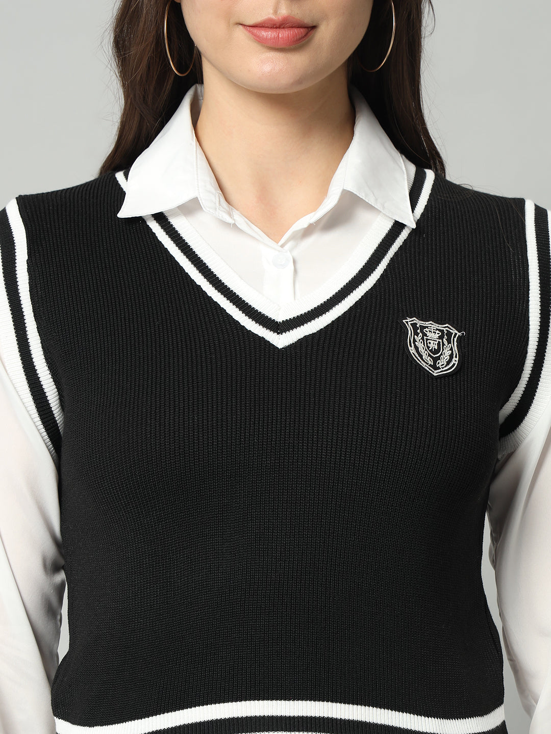 BROOWL Women Black & White Woollen Sweater Vest