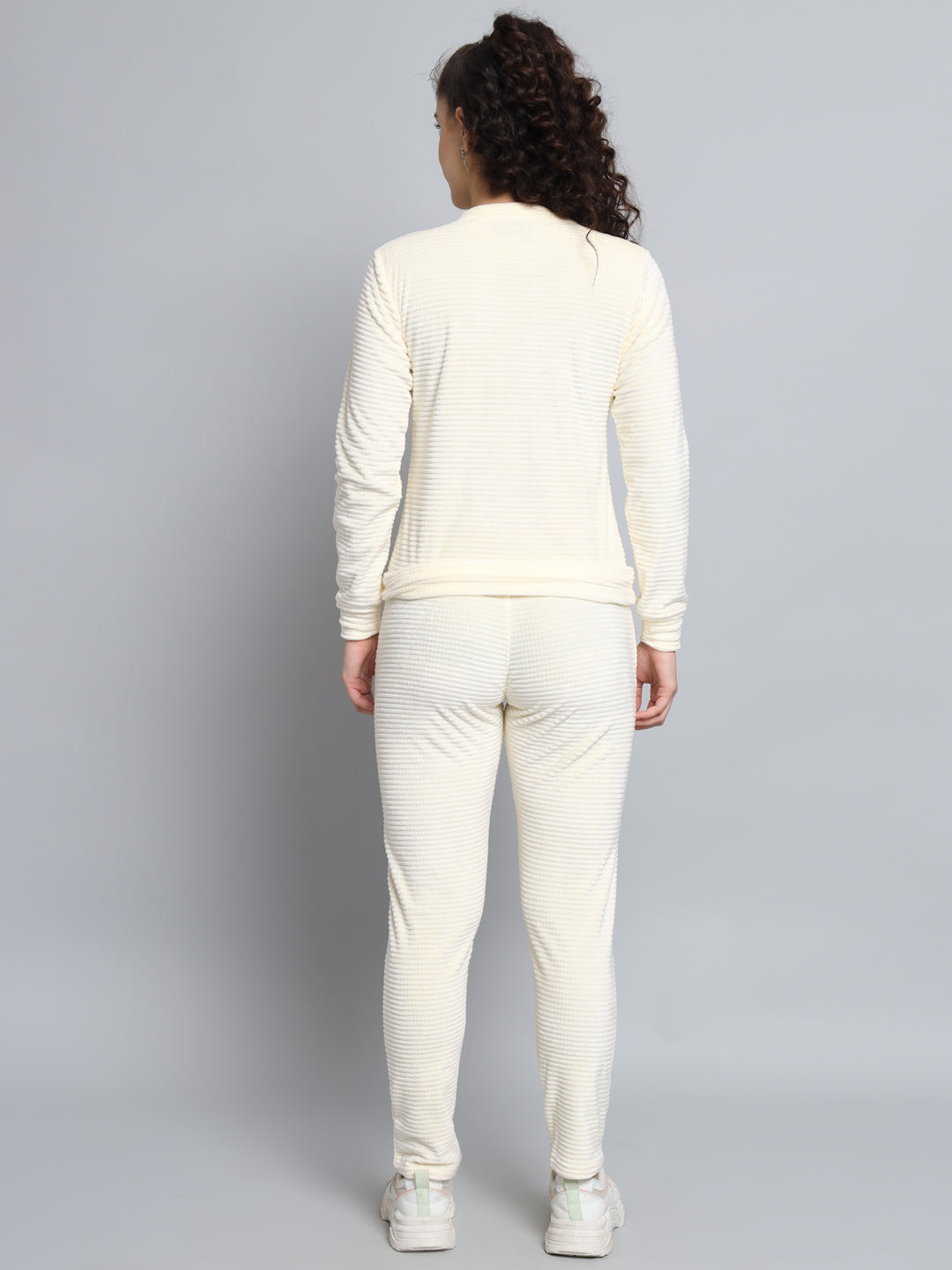 Broowl Women Cream Colored Solid Velvet Co-Ords.