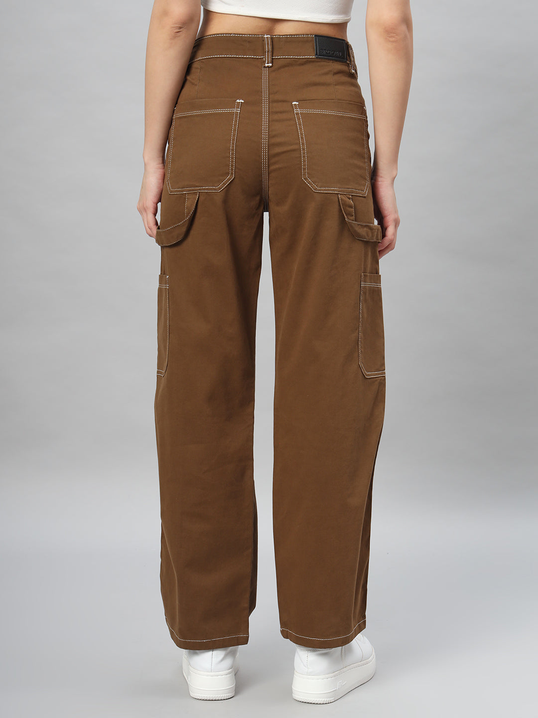 BROOWL Women Relaxed Straight Fit High-Rise Cargos Trousers