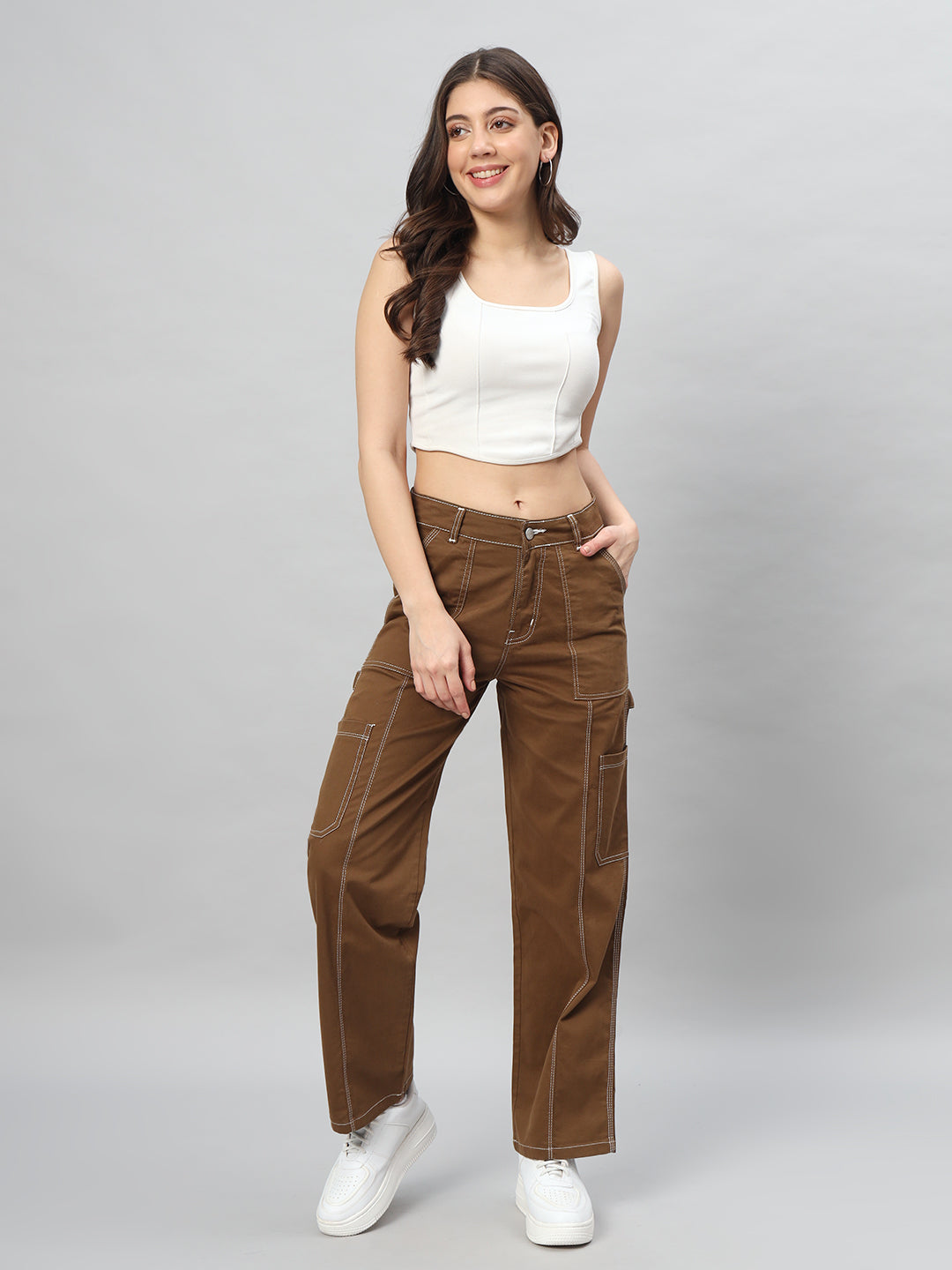 BROOWL Women Relaxed Straight Fit High-Rise Cargos Trousers